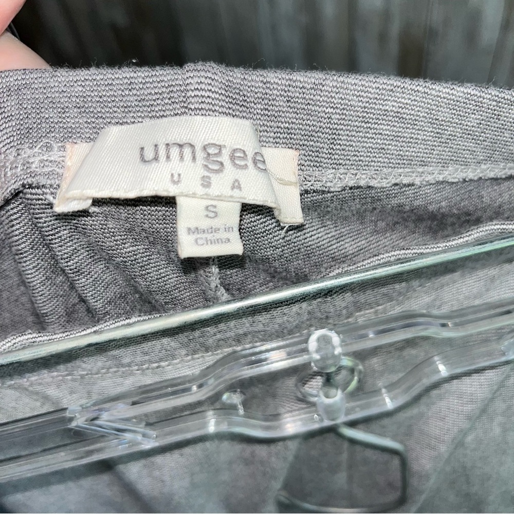 Umgee Gray Striped Leggings - Picture 4 of 4